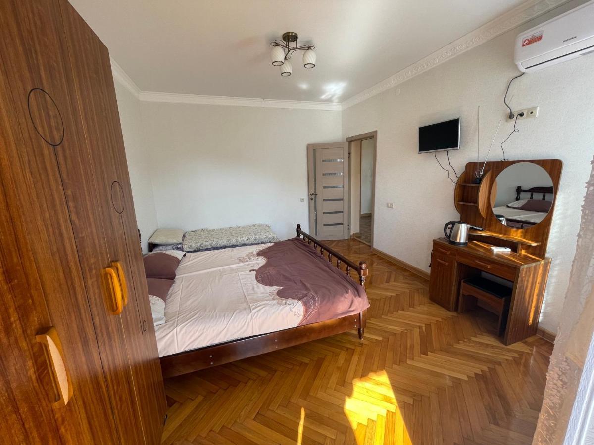 Гостевой Дом На Гечба Hotel Gagra Exterior photo